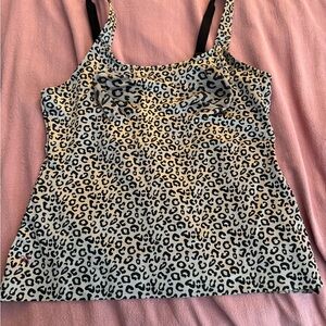 Ruby Ribbon gold and black leopard shape wear sz 40